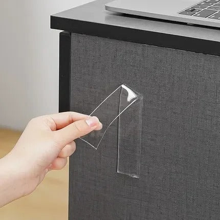 Le ruban double face se retire très facilement sans traces