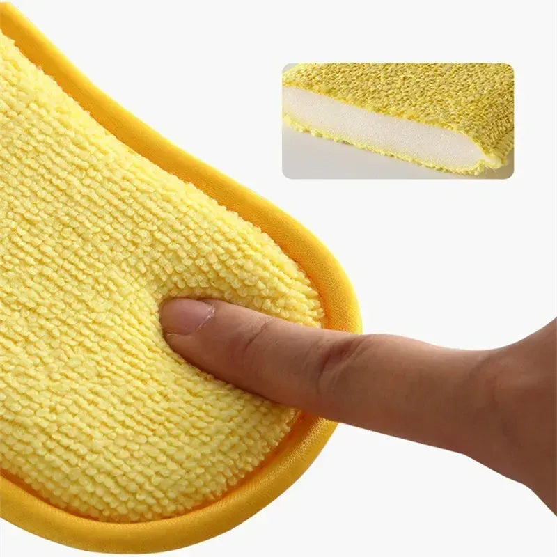 Texture douce et absorbante de l’éponge écologique