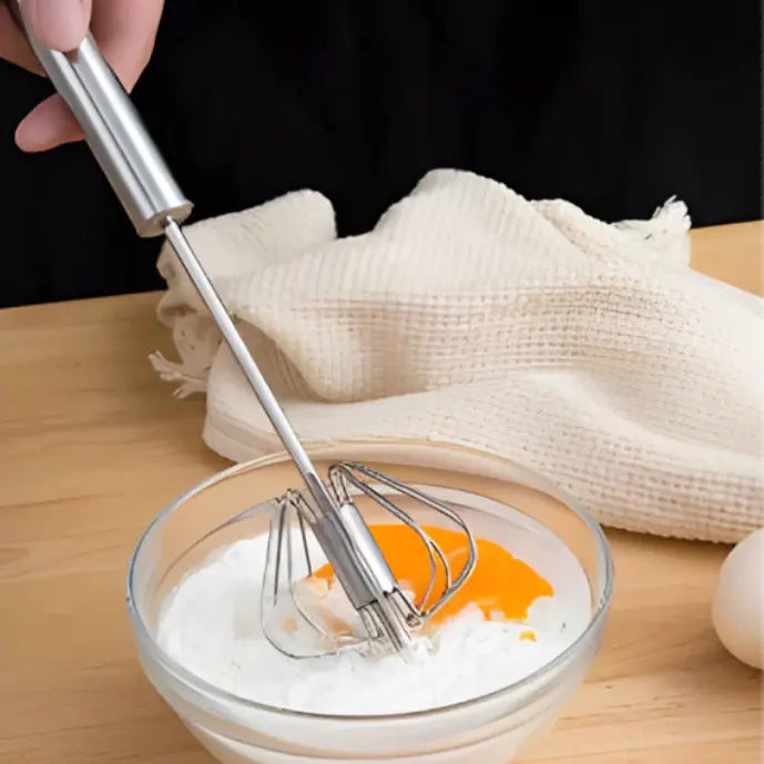 Fouet de cuisine rotatif en acier inoxydable