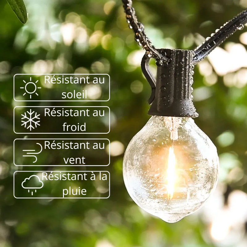 Guirlande solaire LED extérieure installée sur une terrasse, résistante à la pluie et l'humidité