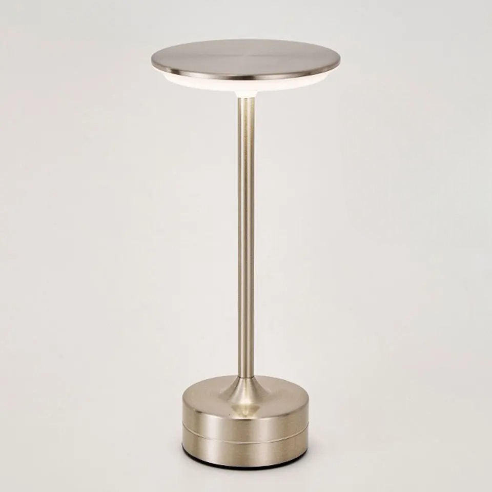 Lampe tactile Lyra™ — métal & lumière d’ambiance