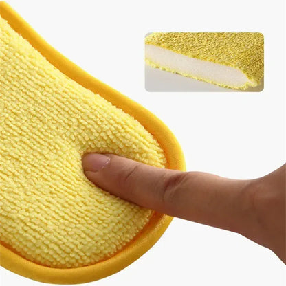 Texture douce et absorbante de l’éponge écologique